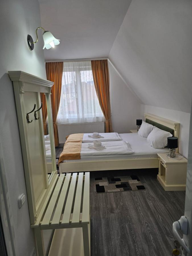 Palas Boutique Sighişoara Rom bilde